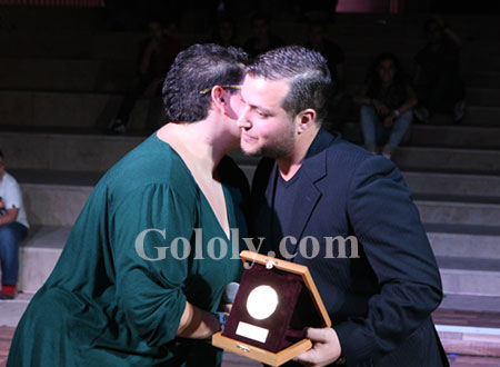 تكريم مازن نجم على مسرح الجامعة اللبنانية الكندية.. صور