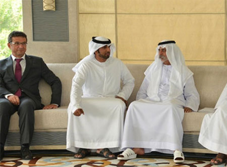 نهيان بن مبارك يستقبل وفد جمعية الشحوح للتراث الوطني