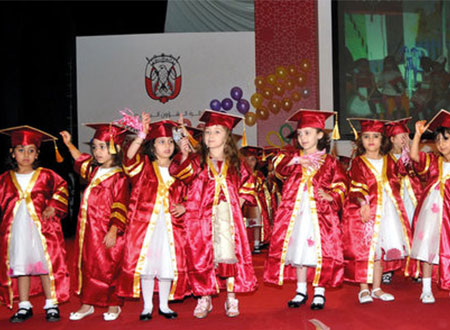 &laquo;العالمية&raquo; تنظّم مهرجاناً ختامياً