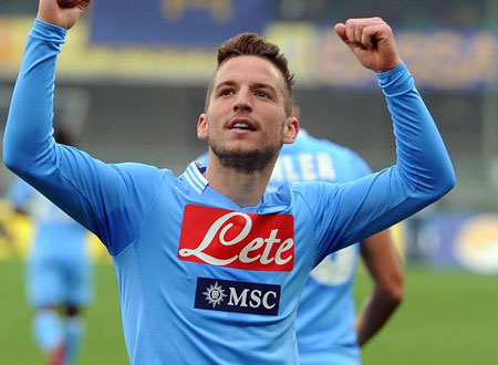 هدف داريس مارتنيز يتسبب في وفاة مشجع جزائري.. فيديو