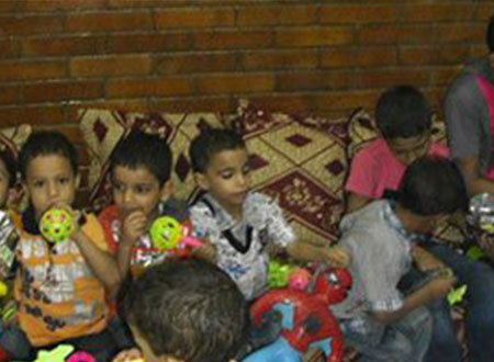 &laquo;يلا خير&raquo; تدعو الشباب لزيارة العديد من دور الأيتام