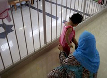 أول سجن عربي يجمع نزيلاته مع أطفالهن.. صور