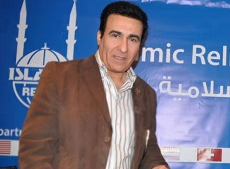 طارق الدسوقي يظهر مع زوجته في حفل زفاف ابنة ناصر سيف.. شاهد