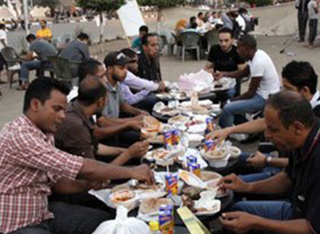 مجموعة شبابية تدعو لإفطار جماعى على يخت لتدعيم السياحة