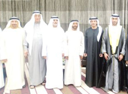 سرور بن محمد وهزاع بن زايد يحضران زفاف منصور الصايغ