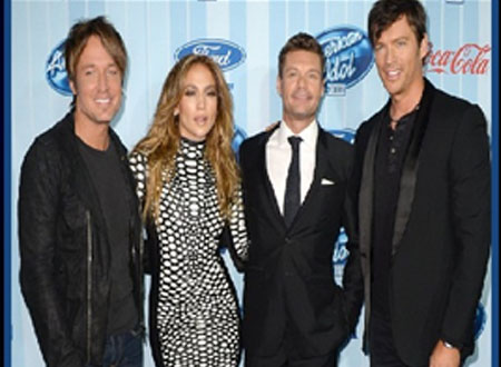 صور .. جينيفر لوبيز تتألق بفستان قصير في &laquo;American Idol&raquo;