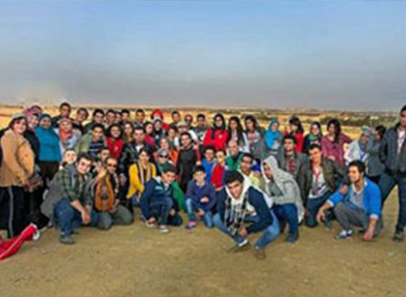 شباب معانا والجامعة الكندية يلبون احتياجات 15 عروساً بالفيوم