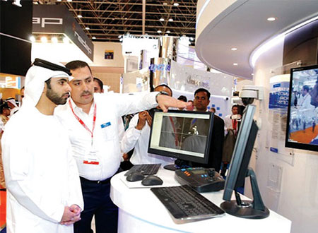 منصور بن محمد يفتتح «إنترسك 2014»
