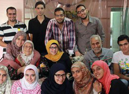 «احلم واتغير» يحتفل برمضان مع أطفال مركز الأورام بالمنصورة