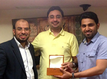 نادي الإعلاميين السعوديين في بريطانيا يكرِّم أعضاءه 