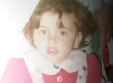 من هذه الفنانة؟