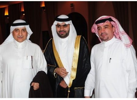 مسؤولون ووجهاء في زواج إياز