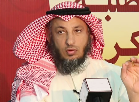 عثمان الخميس: قتال حماس ضد إسرائيل &laquo;عناد&raquo; ونشطاء يسخرون..فيديو