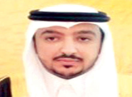 «أحمد الحجاج» احتفل بزفافه وكريمة القعيد بالشموع