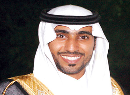 «الخميس» يحتفل بزفاف نجله وكريمة «الشريف»