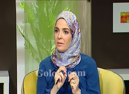 منى عبدالغني لـGololy: تظاهرات الإسلاميين &laquo; فشنك&raquo;..  وحجابي ليس عائقاً 