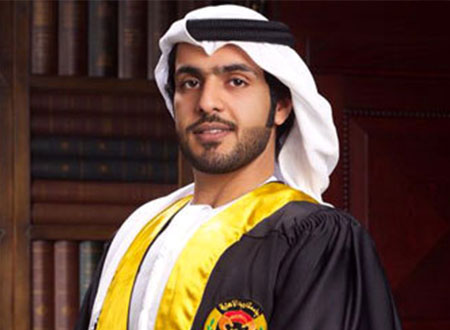 محمد بن سهيل ينال درجة البكالوريوس في القانون
