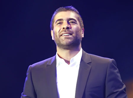 وائل كفوري يظهر بلوك جديد في Arab Idol.. وأحمد فهمي يتغزل فيه