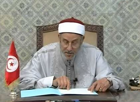حمدة سعيد يؤيد قرار منع ارتداء النقاب بتونس