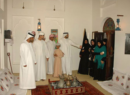 متحف في ملتقى زايد بن محمد العائلي