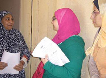 علشانك يا بلدى تنظم حملة توعية طبية لأهالى مساكن زينهم