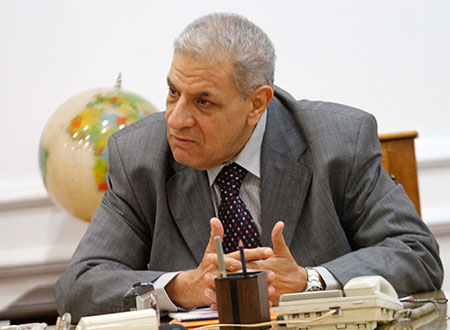 إبراهيم محلب يكشف سر إقالة وزيرة الإعلام