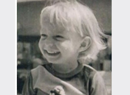 من هذا الفنان؟