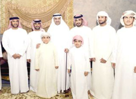 حاكم الفجيرة يحضر مأدبة غداء أقامها عبد الله محمد سيف الكندي