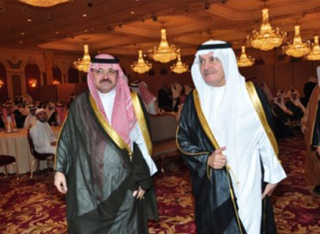 خالد بن عبد الله ومشعل بن ماجد في حفل عقد قران ابنة وزير العمل