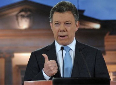 الرئيس الكولومبي خوان سانتوس يؤدي اليمين الدستورية