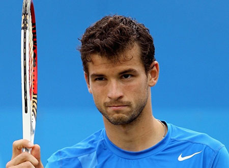 جريجور ديمتروف يوقف المباراة من أجل فتاة.. فيديو