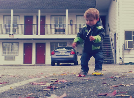 فيديو لطفل صغير وهو يرقص يحقق 3 مليون مشاهدة