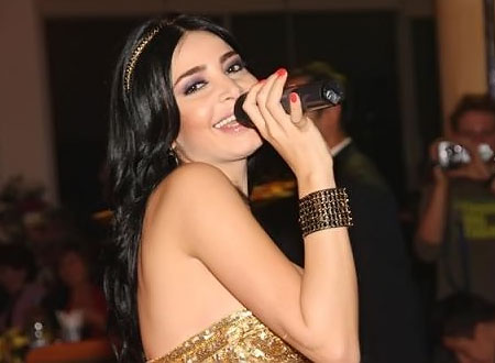 ماريا تهزم كيم كاردشيان وتحصد لقب أجمل امرأة أرمينية في العالم.. صور