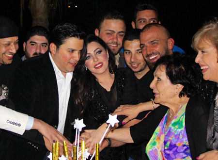 سارة الهاني تحتفل بعيد ميلادها وسط جميلات لبنان.. صور وفيديو