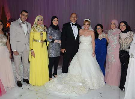 دعاء فاروق تحتفل بزفاف شقيقتها وسط حشد من النجوم.. صور