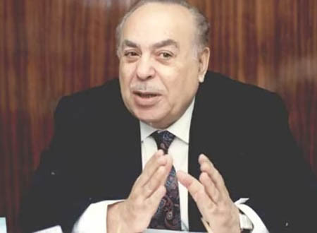 وفاة الدكتور عبد القادر حاتم رئيس وزراء مصر الأسبق
