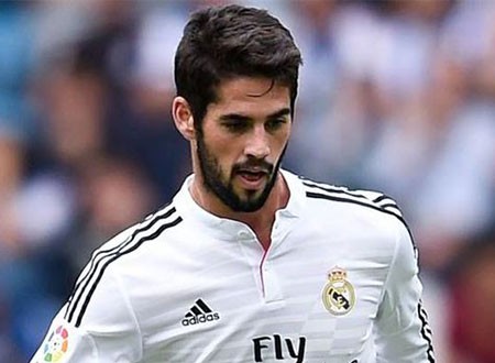 إيسكو يهدي فريقه القديم 450 قميصاً