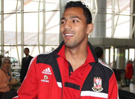 لاعب الأهلي مسعد عوض يحتفل بزفافه.. صور