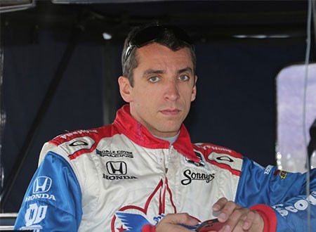 وفاة المتسابق البريطاني جاستن ويلسون في حادث.. فيديو