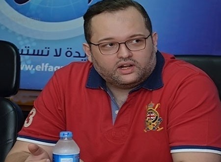 أزمة صحية تدخل محمد محمود عبدالعزيز المستشفى.. شاهد