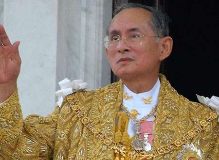 وفاة ملك تايلاند بوميبول إدولياديج