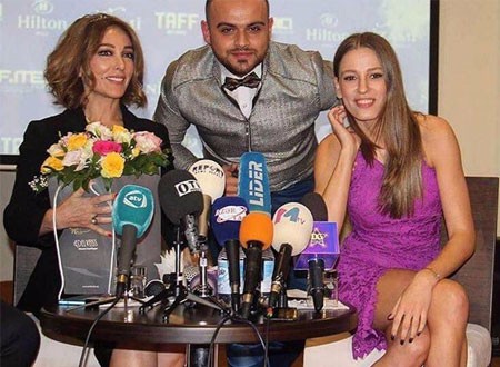 شق طويل يزيد قوام سيريناي ساريكايا إثارة بحفل افتتاح «عوضاً عنا».. صور