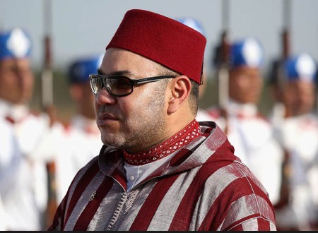 موقف محرج لرئيس حكومة المغرب أمام الملك محمد السادس.. فيديو