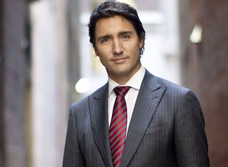 تغريم رئيس وزراء كندا جاستن ترودو 100 دولار بسبب نظارتين