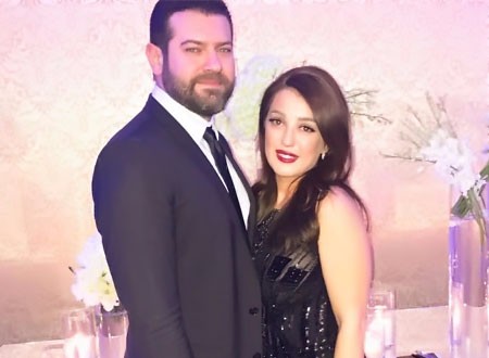 عمرو يوسف يحتفل بعيد ميلاده مع زوجته بحضور نجوم الفن.. صور وفيديو