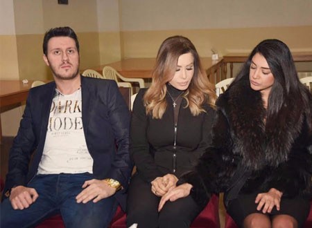 نجوم لبنان يقدمون واجب العزاء لفيفيان مراد في وفاة والدها.. صور
