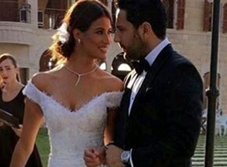اختلاف ديانة وسام بريدي عن عروسته لم يضع عائقاً أمام زواجهما.. صور