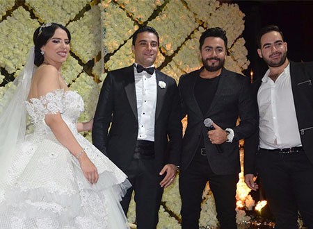 محمد حماقي وتامر حسني وأحمد سعد وأوكا وأورتيجا يتألقون فى حفل زفاف.. صور