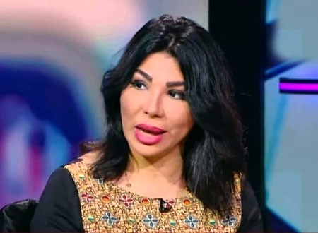 غادة إبراهيم تشارك في الانتخابات بأول ظهور لها بعد خروجها من السجن.. صور