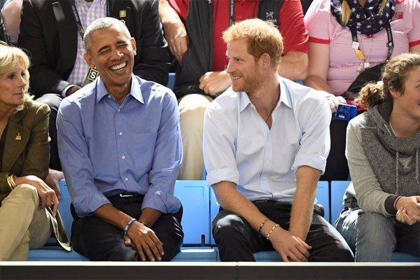 الأمير هاري يستضيف باراك أوباما في حوار إذاعي.. فيديو